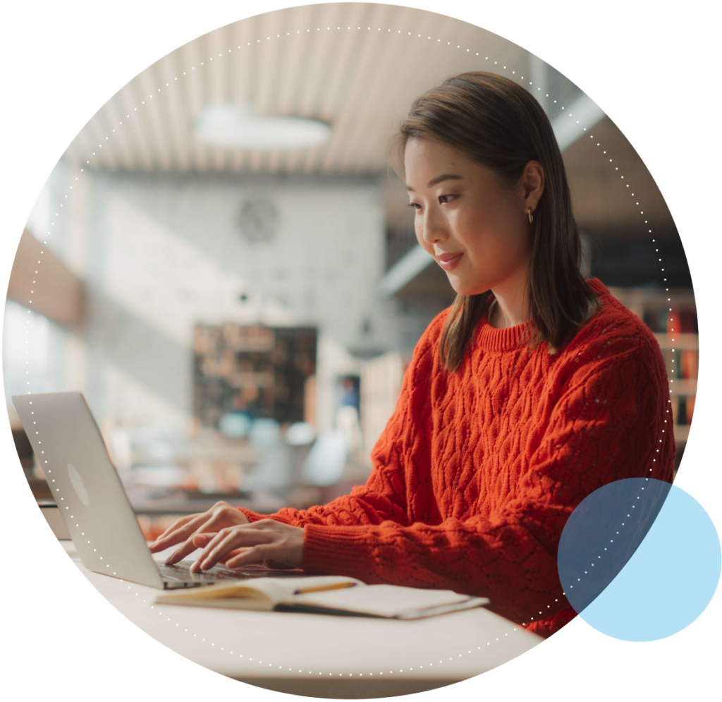 CTA-Section-IMG employee at laptop working