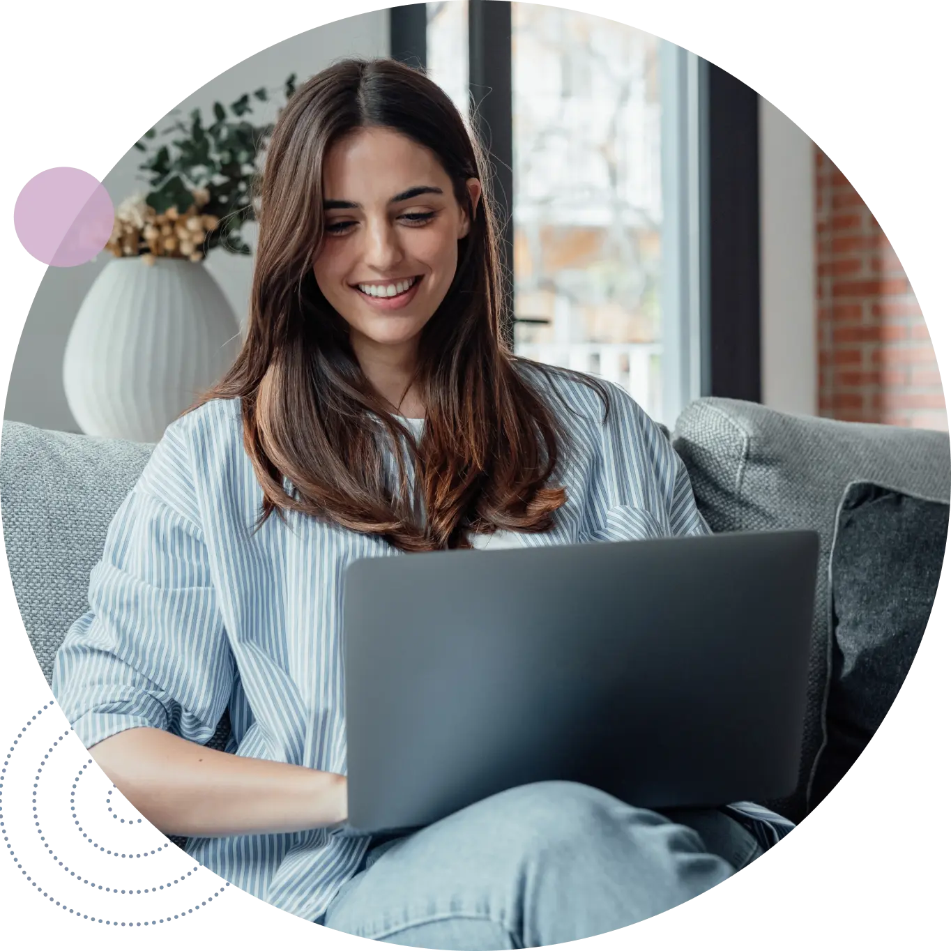 lady on laptop